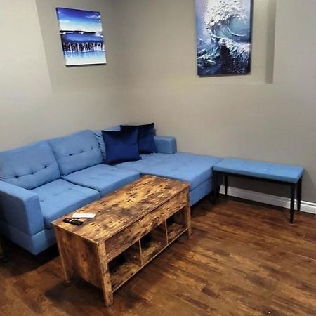 Blue Wave 2 Bedroom Suite Saskatoon Exterior foto